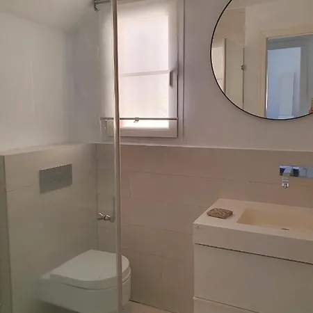 Ostrero צ'יקלנה דה לה פרונטרה