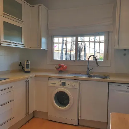 Ostrero וילה צ'יקלנה דה לה פרונטרה